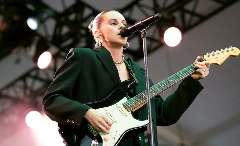 mxdwn's tweet image. . @ThisIsPVRIS Shares Punchy New Single “Goddess”
music.mxdwn.com/2023/01/26/new…
#PVRIS #NewMusic