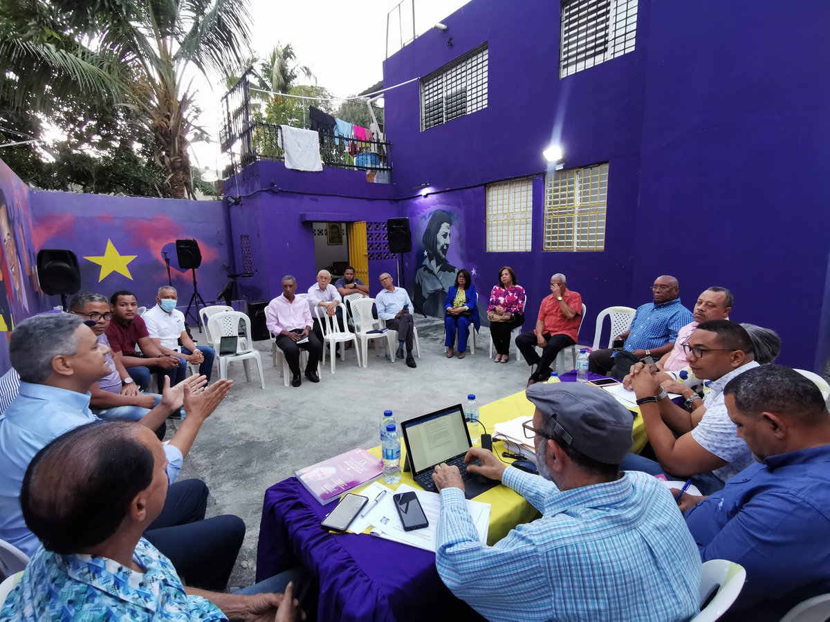 PLDSDE_'s tweet photo. ⭐ Ahora - Reunión ordinaria Dirección Comité Municipal (SDE)
Tama: Planes de trabajo y sus metodologías.
#PLDSDE⭐
@pldenlinea https://t.co/ZfaqbVuedz