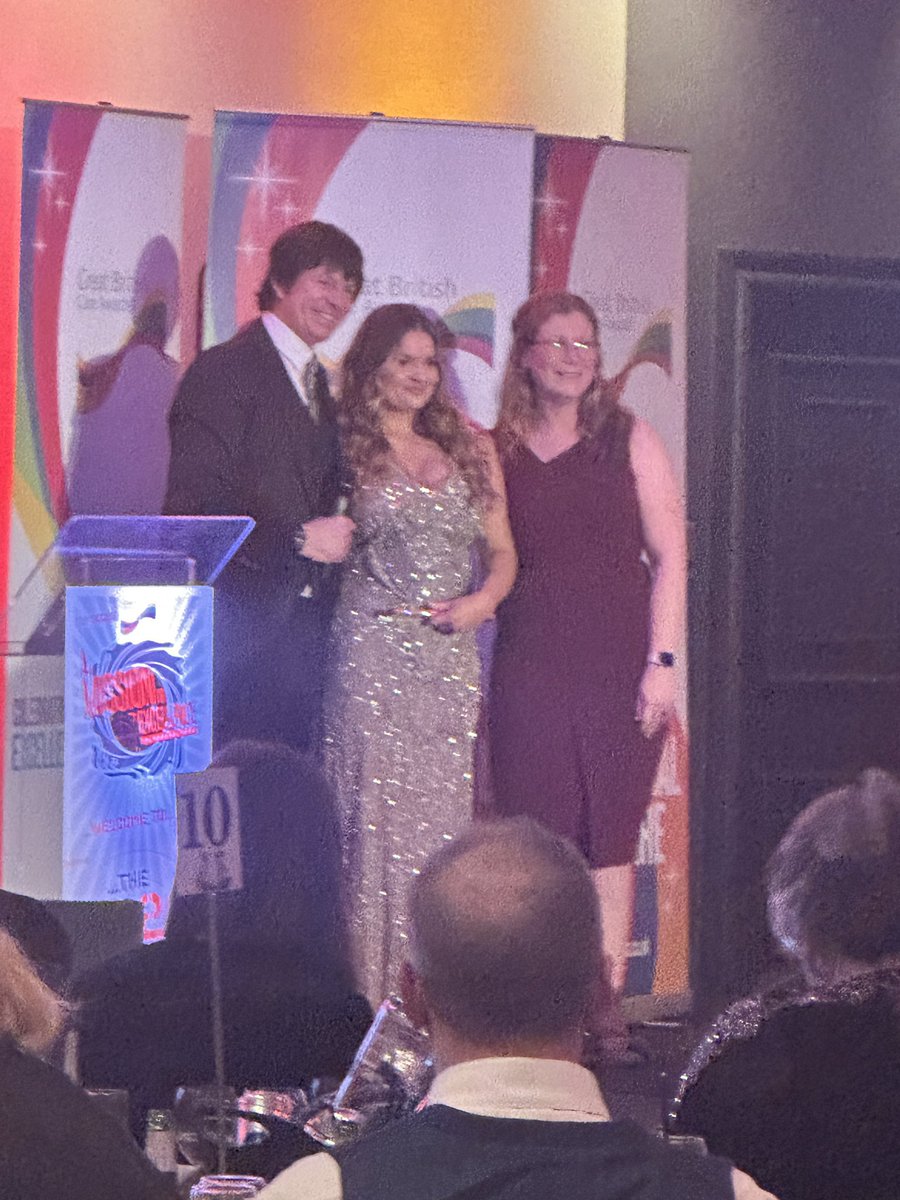 MHLD_SBUHB's tweet photo. Llongyfarchiadau i @FfionJo48286513 #GreatBritishCareAwards @RCNWales @BaeAbertaweGIG @SwanseabayNHS https://t.co/dAfnE80gZK