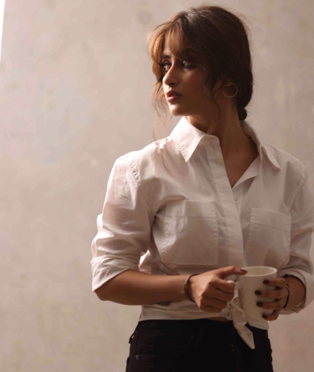 Chupnewscom's tweet photo. پاکستانی خوبصورت اداکارہ سجل علی کا نیا ہیئر اسٹائل۔
#SajalAli #sajalaliآرمی #SHOWBIZコーナー #SHOWBIZSPECIAL #PakistaniGirl #Pakistani #haircut #hairstylist #hairstyle #FashionModel #fashionblogger #fashionstyle #LatestNews #LatestTweets #photo https://t.co/HtNJu8NL7s