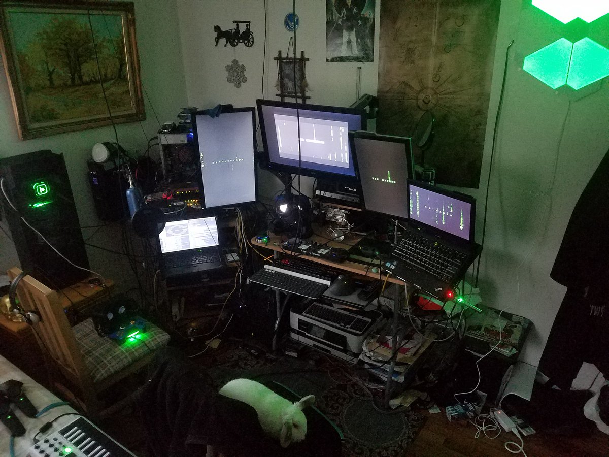 bsthread_'s tweet photo. 90537762 bunny edition.
#bst #battlestation #pcsetup https://t.co/XiG4mEU9J4