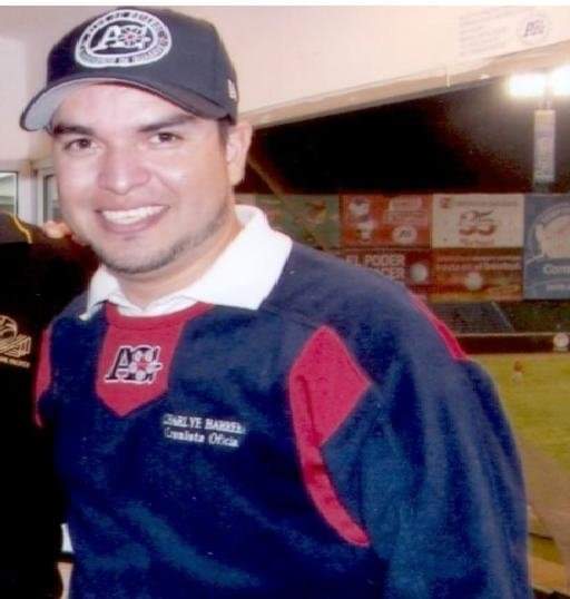 charlyebarrera's tweet photo. Grandes y gratos recuerdos como Cronista de @AlgodonerosGsv amigo y colega @Alfonsolanzagor @freddyaramburo @Liga_Arco #ExtraBase #LAMPxSky https://t.co/T2YY8iqaAo