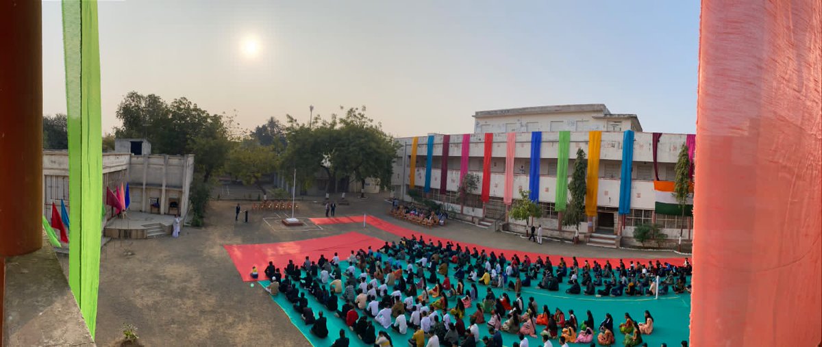 NSSVAMCC15's tweet photo. તા.26/1/2023 પ્રજાસત્તાક દિનની ઉજવણી વળીયા કોલેજમાં કરવામાં આવી હતી.@nssmkbu @nssgujarat @_NSSIndia @n https://t.co/huep5kfFQe