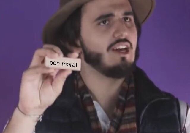 diazdaniela__'s tweet photo. *me dan ganas de escuchar música*
 
 mi mente : https://t.co/NaPmakAga4