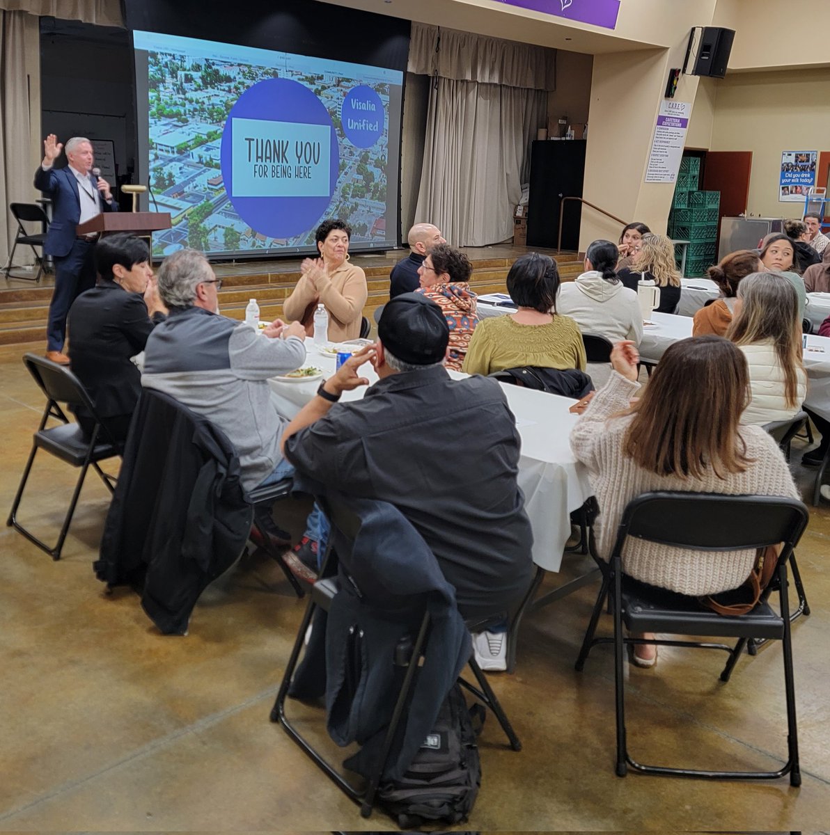Andre_Pecina's tweet photo. Great evening having our @CityofVisalia community come together to create conditions for students to engage in positive activities to proactively reduce gang activity. #onevisaliaconnected @KirkShrum @CSBA_Now @ACSA_info @EdSource @WaltaGamoian @polybiustoto https://t.co/6MtJquRMeR