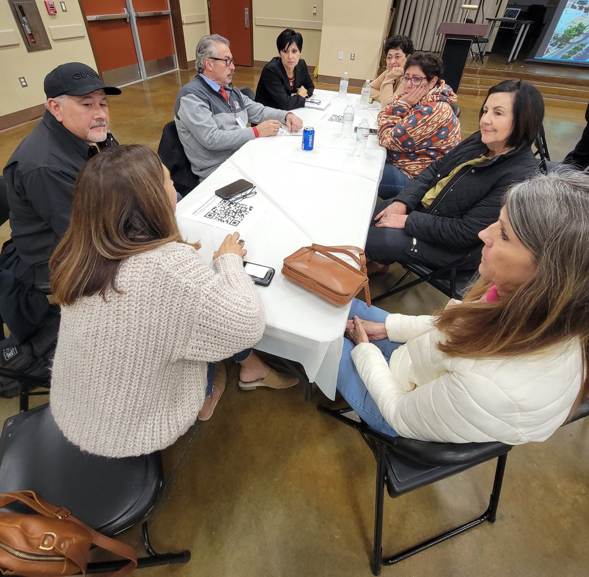Andre_Pecina's tweet photo. Great evening having our @CityofVisalia community come together to create conditions for students to engage in positive activities to proactively reduce gang activity. #onevisaliaconnected @KirkShrum @CSBA_Now @ACSA_info @EdSource @WaltaGamoian @polybiustoto https://t.co/6MtJquRMeR