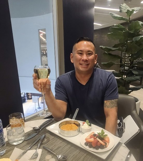 EllenRMarks's tweet photo. ⭐️Congratulations Mr.Kai on reaching 3MM. ✈️ We appreciate your loyalty and your heartfelt acknowledgment of the LAX Premium Services Team.⭐️@bythebeach05  @Tobyatunited  @jacquikey @KevinMortimer29 @mariafrasier321  @Glennhdaniels @jonnamcgrath  @patricieplicko2  @judyhamada1 https://t.co/GpFVZYQ4J3