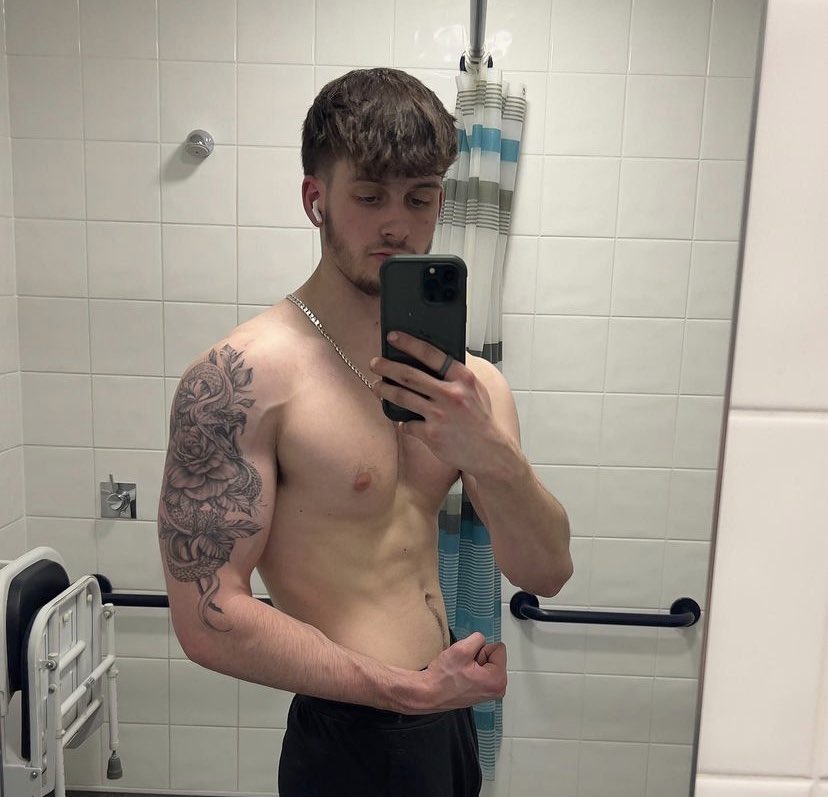 JackPottWinner's tweet photo. 💪🏼💪🏼🔥🔥 https://t.co/xf37oJZLQu