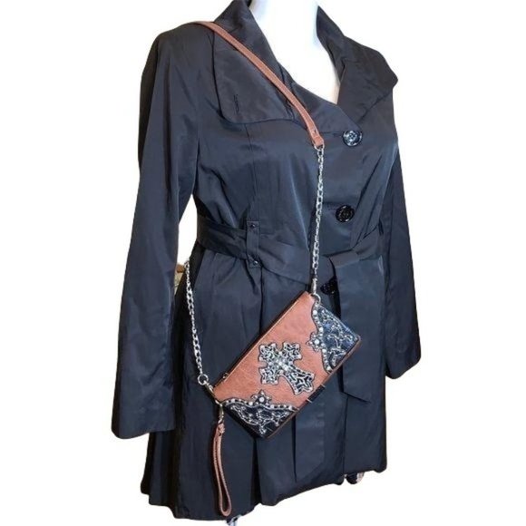 Laura Gregory 🌊🏳️‍🌈🌍🐝🐾 tweet media