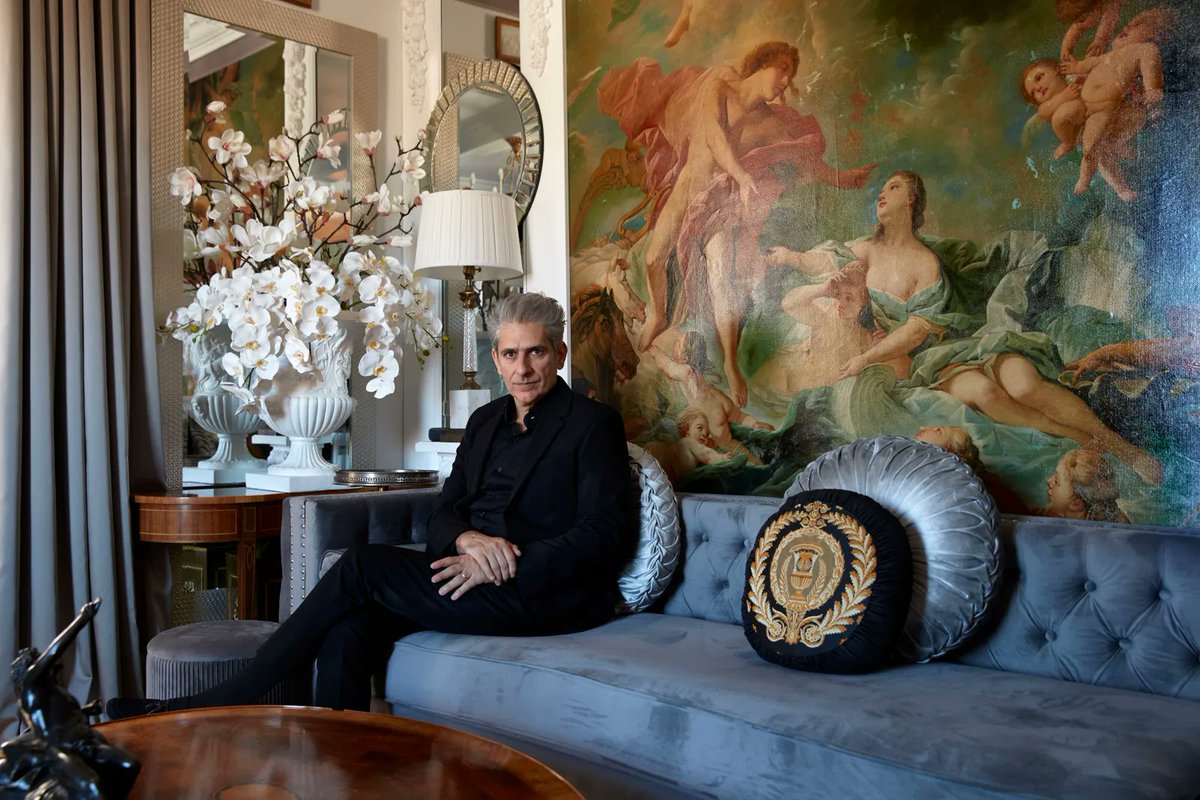 oocwhitelotus's tweet photo. Michael Imperioli‘s NYC home. Interior design by his wife Victoria Imperioli. https://t.co/ku2Xffn8RK