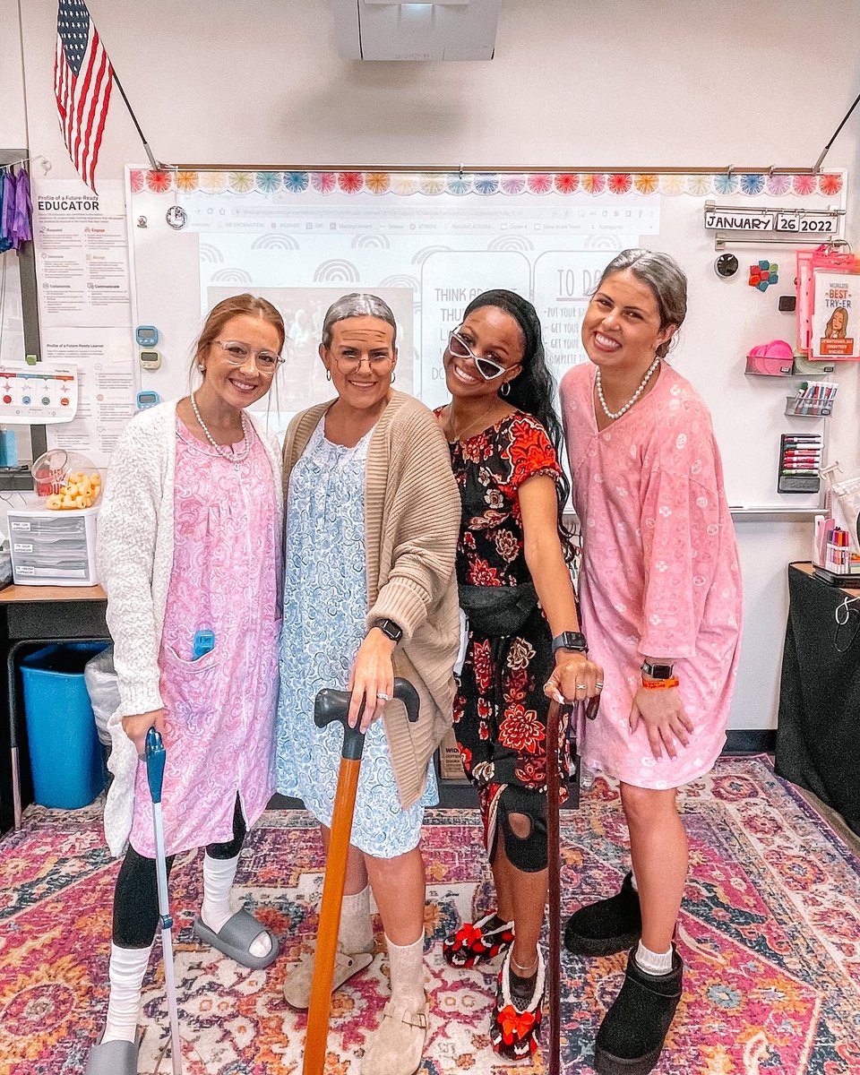 Mrs. Hennigan tweet media