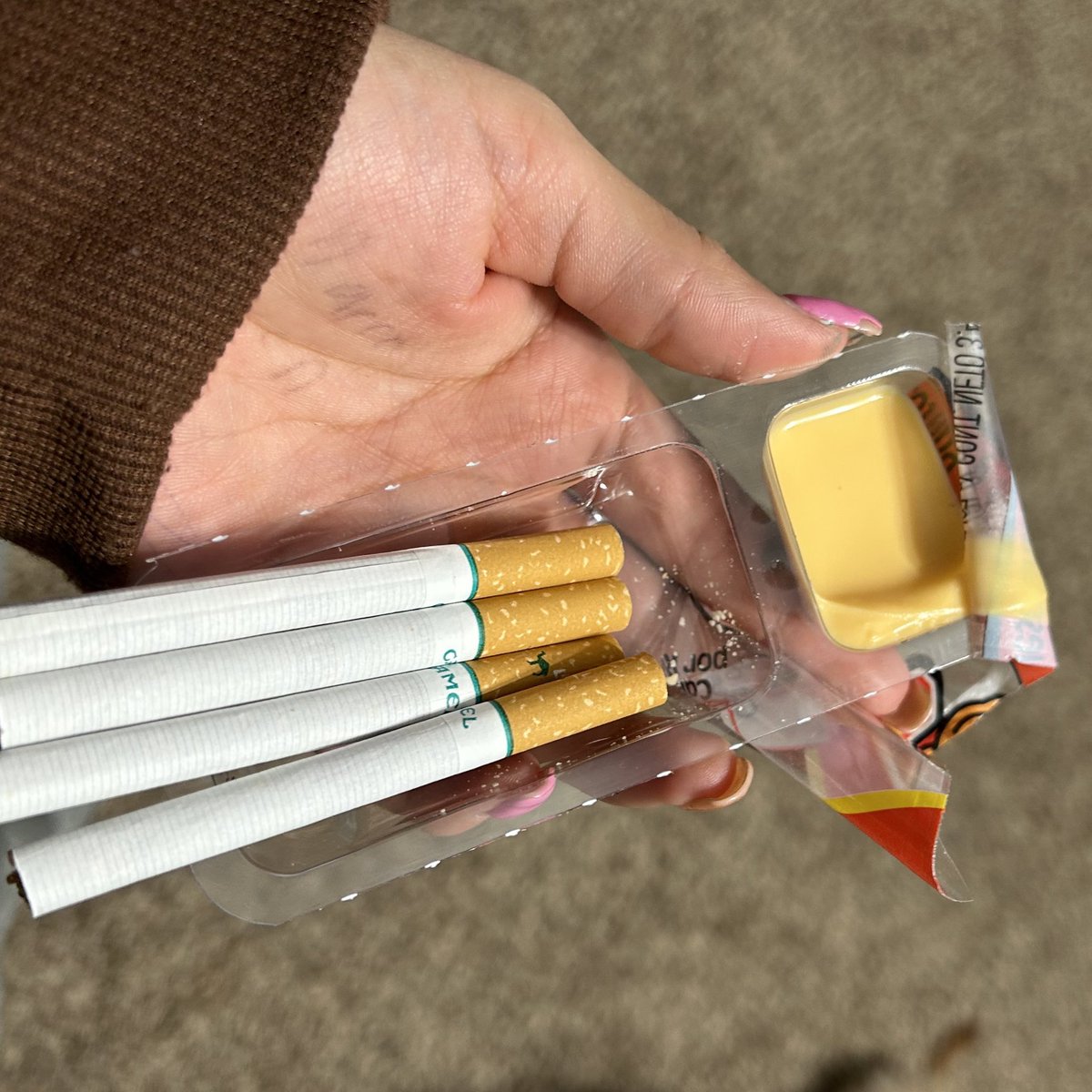 Jailyn505's tweet image. Something to take the edge off