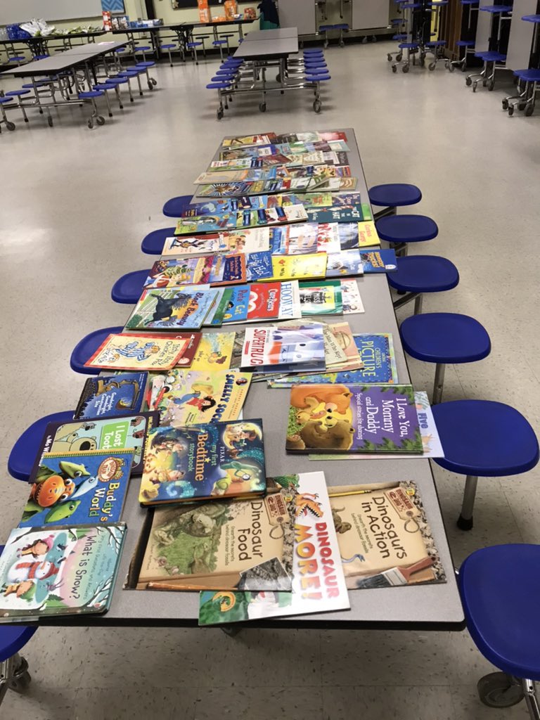 OkteSchool's tweet photo. Okte hosts Pajama Jam tonight so we can share stories and snacks. Fun times! https://t.co/wdYCFhdwY1