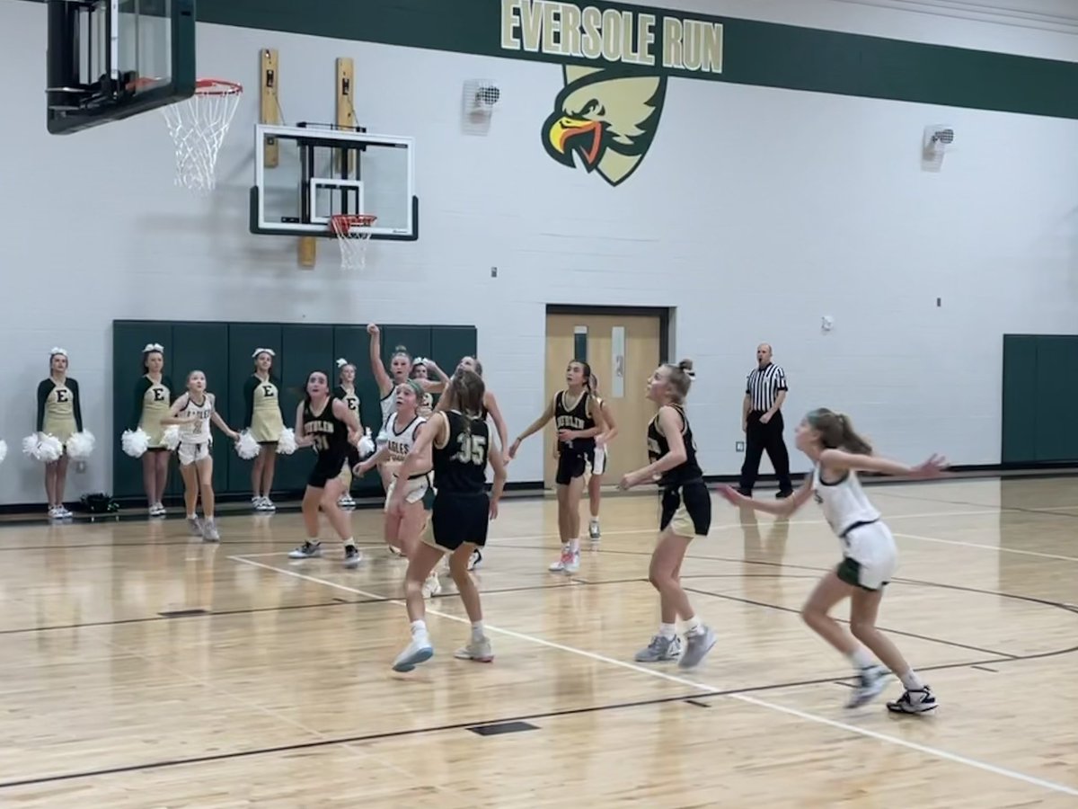 ERMSAthletics's tweet photo. Dublin Community Basketball Night is off &amp; runnin! Eversole 7th Grade Girls defeated a tough and talented Grizzell squad, 25-19, to cap an undefeated regular season! Great job to both squads! Sportsmanship and spirit are off the 📈📈📈 https://t.co/JY8TQ8uFGg