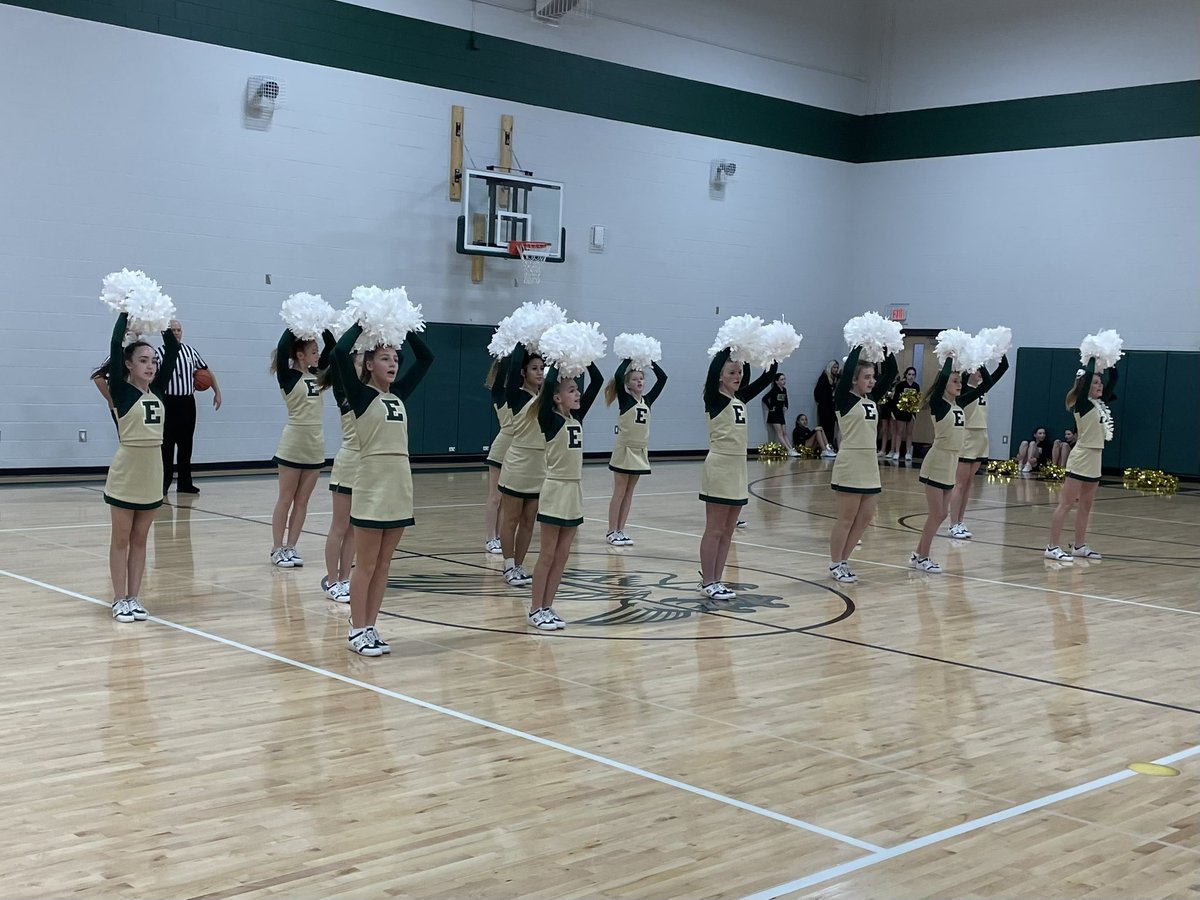 ERMSAthletics's tweet photo. Dublin Community Basketball Night is off &amp; runnin! Eversole 7th Grade Girls defeated a tough and talented Grizzell squad, 25-19, to cap an undefeated regular season! Great job to both squads! Sportsmanship and spirit are off the 📈📈📈 https://t.co/JY8TQ8uFGg