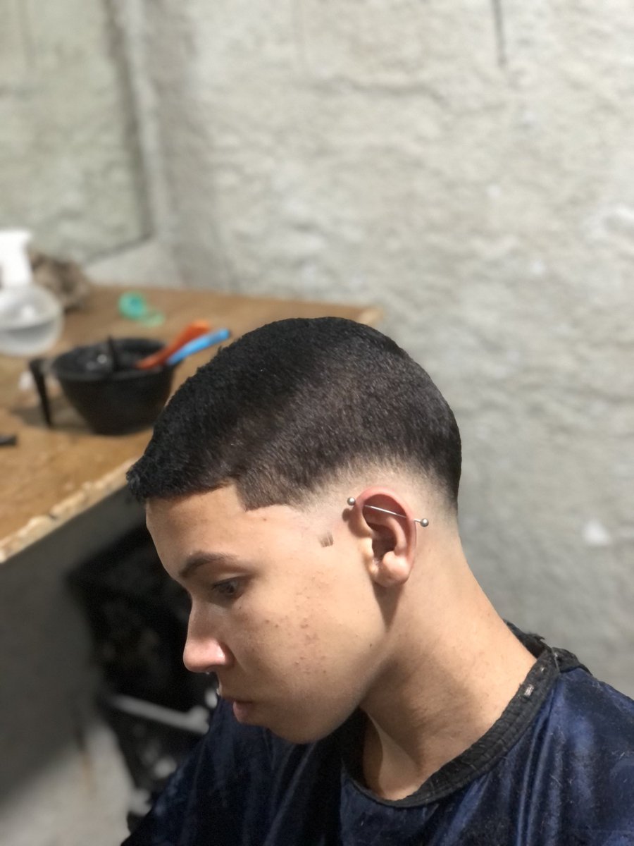marleyautentico's tweet photo. Pode até questiona meus métodos ++++ já mais meus #RESUTADOS 🖕🏻🤦🏻♂️📏😐 https://t.co/XRVpKSiZdE
