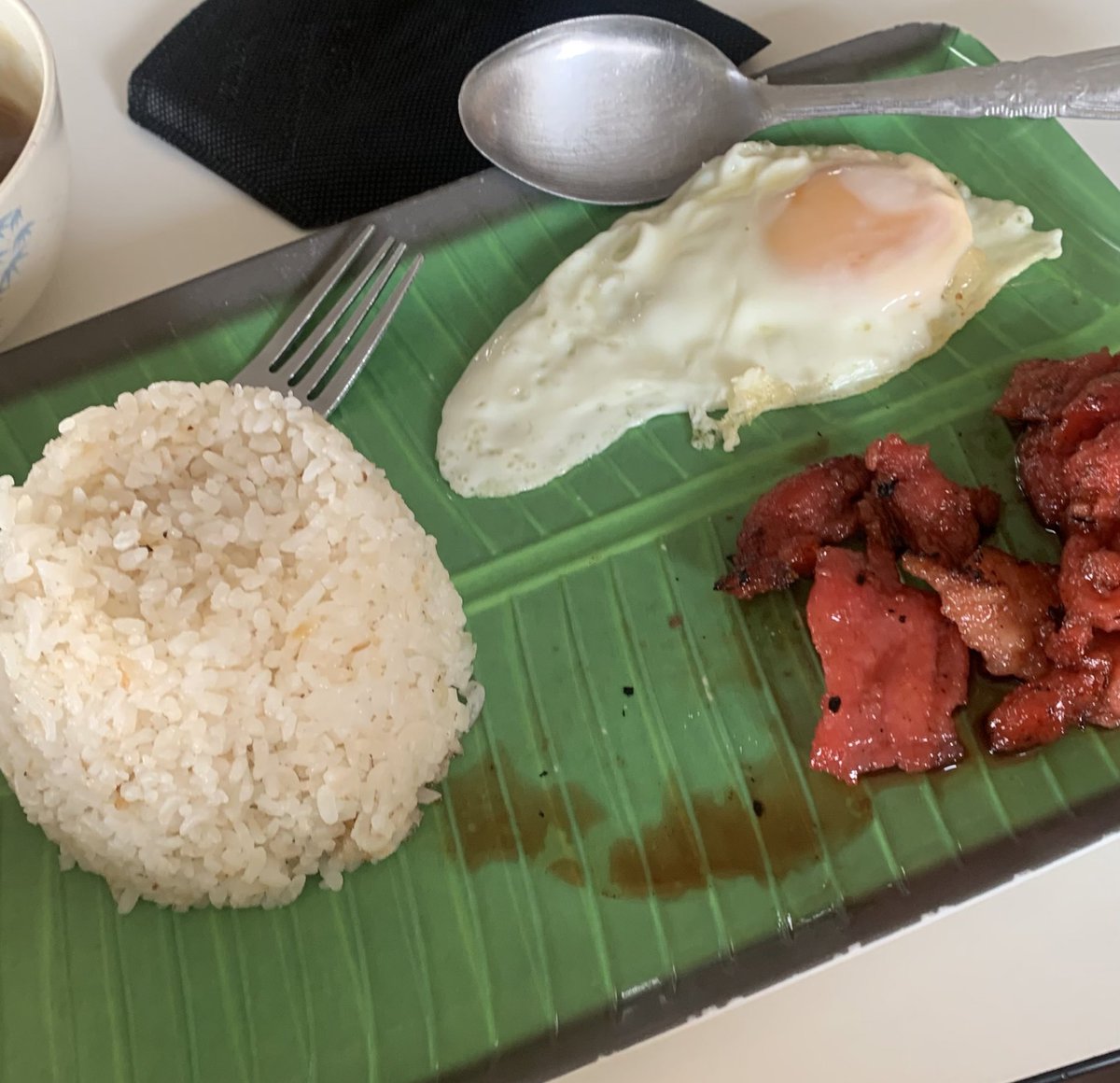 kamilv_'s tweet photo. parang alam ko na saan ka kumain ng longsilog mo Josh 🤣 https://t.co/gh0KhQ4UFg