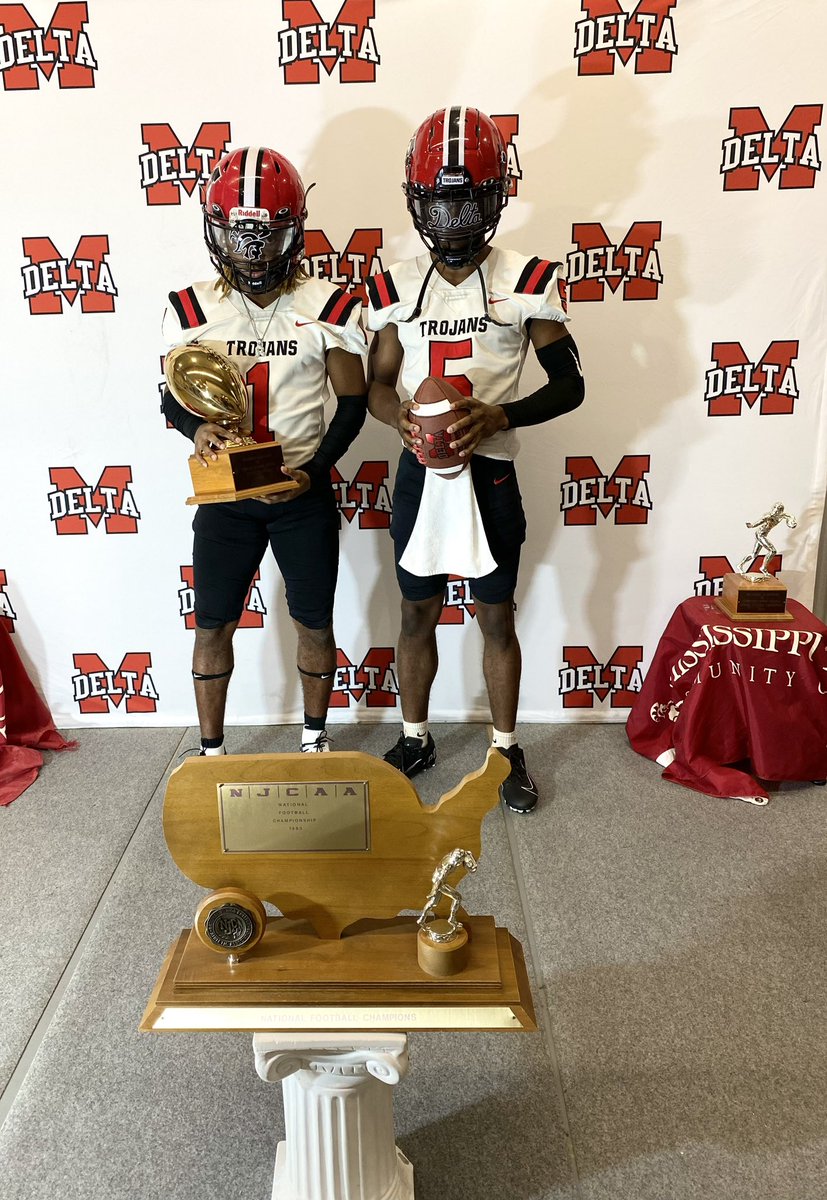 Troy Griffin (@tgriff05) on Twitter photo Great visit today at Mississippi Delta Community College! #GoTrojans <a href="/MDCC/">Mississippi Delta</a> <a href="/MDCCATHLETICS/">MDCCATHLETICS</a> <a href="/CoachTAJohnson/">Tavares Johnson Sr</a> <a href="/glover_lamarion/">Lamarion Glover🏝️</a> <a href="/Runnio2/">Runnio.20</a> <a href="/JohnathanHodg17/">Johnathan Hodges Jr 5️⃣8️⃣</a> Great visit today at Mississippi Delta Community College! #GoTrojans <a href="/MDCC/">Mississippi Delta</a> <a href="/MDCCATHLETICS/">MDCCATHLETICS</a> <a href="/CoachTAJohnson/">Tavares Johnson Sr</a> <a href="/glover_lamarion/">Lamarion Glover🏝️</a> <a href="/Runnio2/">Runnio.20</a> <a href="/JohnathanHodg17/">Johnathan Hodges Jr 5️⃣8️⃣</a>