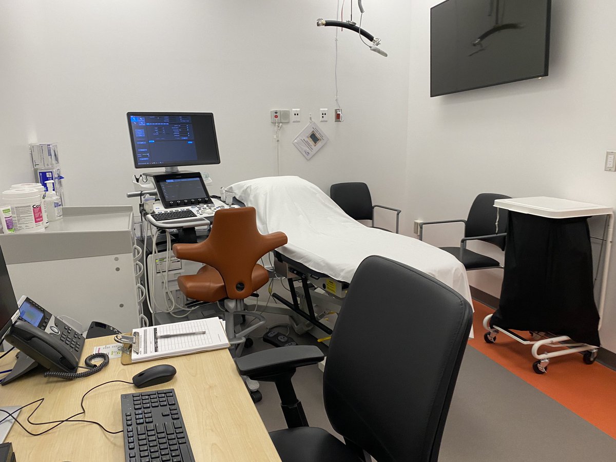 Camosun's tweet photo. Today we celebrated the official opening of a new ultrasound clinic on Interurban campus. In partnership with Island Health, Campus Ultrasound is the first clinic of its kind in the country to support on-site learning.
Learn more: https://t.co/RSBRPKyvpr https://t.co/vyzcTD1oFA