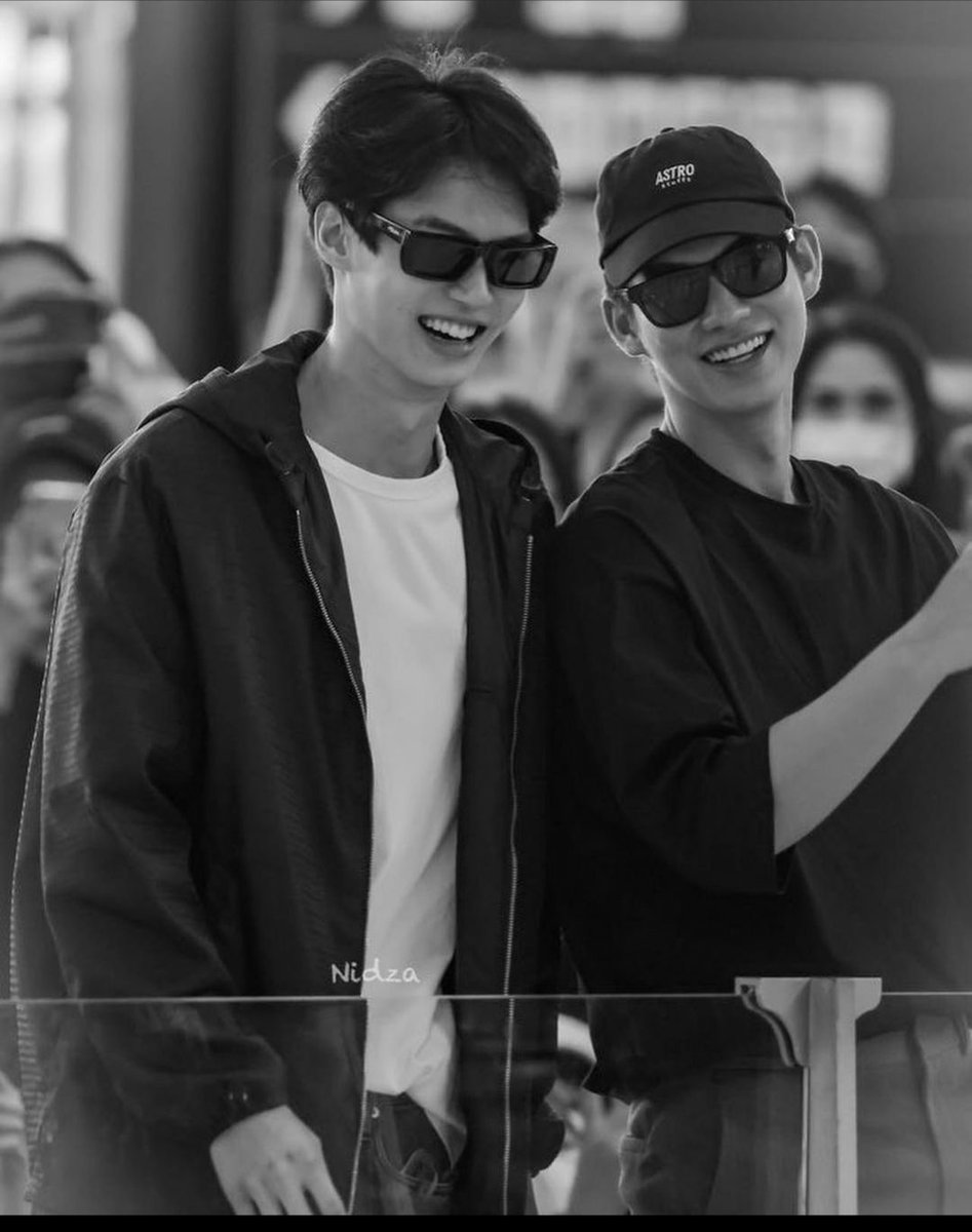 _neeruamsiri_'s tweet photo. Morning BrightWin🐺🐰☯️

"your value doesn't decrease based on someone's inability to see your worth"

you are more than worthy and i love you two the most! ❤️❤️❤️

Bright Vachirawit 🖤
Win Metawin 🤍

#HaveABrightWinDay
#bbrightvc
#winmetawin 
@bbrightvc
@winmetawin
#ไบร์ทวิน https://t.co/vX1FTSWzud
