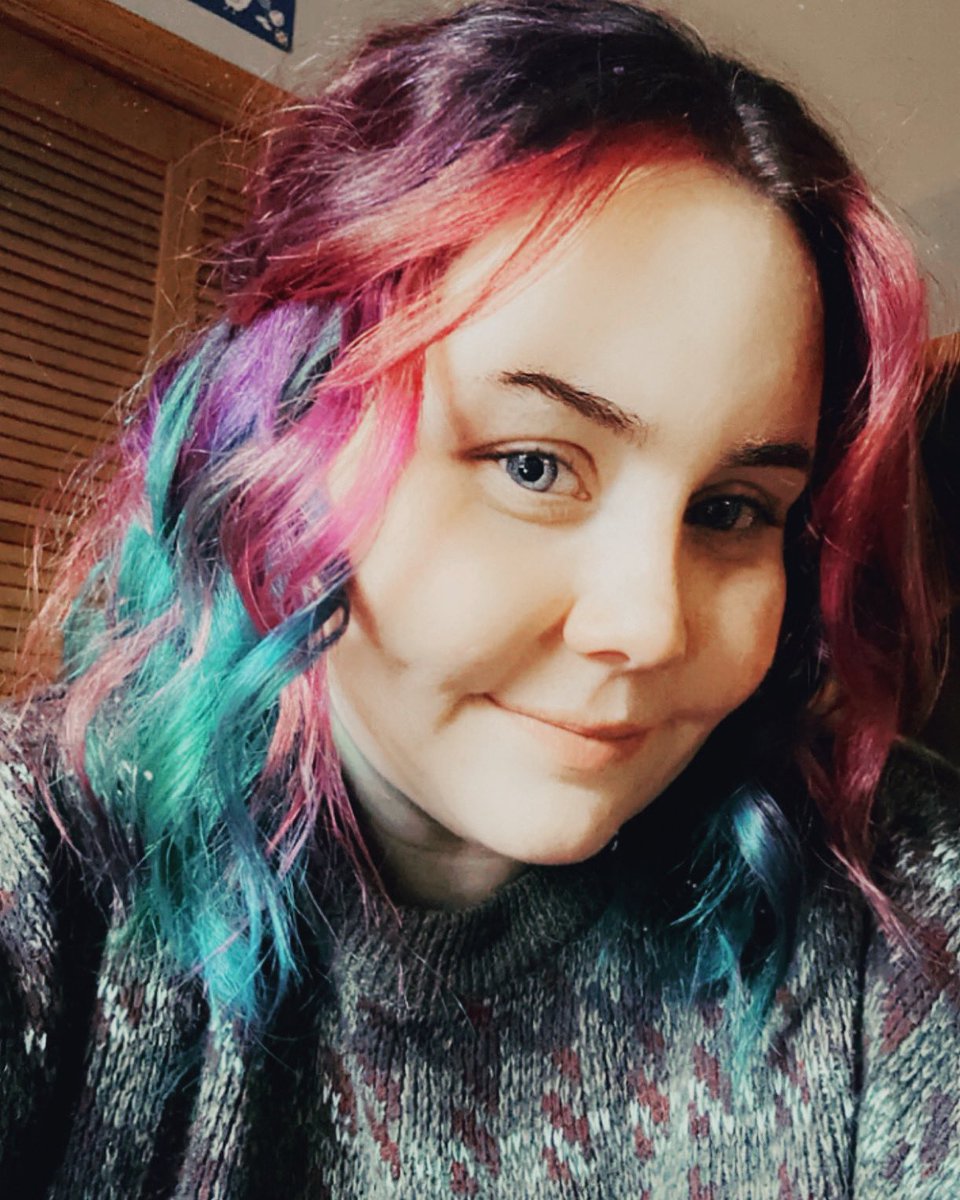 chunkypotatoxo's tweet photo. Hair update okay bye https://t.co/tC6hHW9QMm