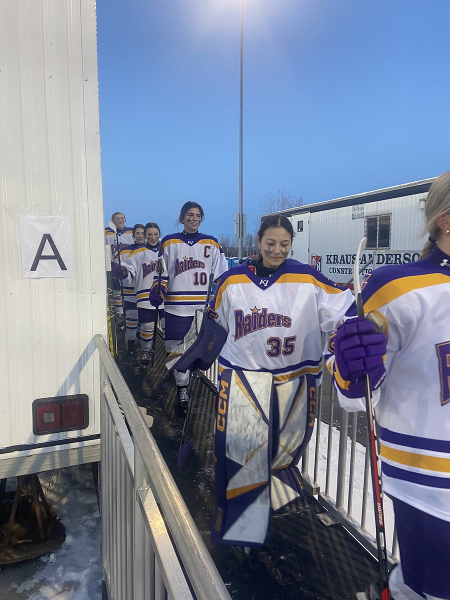 CDH_Raiders's tweet image. Very cool night for our @CDHGirlsHockey team kicking off HDM 2023. #RaiderFamily #CultureCreatesChampions