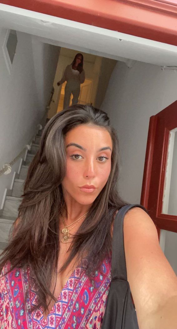 mattepstein's tweet photo. This is my gf, and she’s trying to enter into the ugc space. 

She’s willing to make 2 free vids for brands in the health, wellness or clothing niche to get vids for her portfolio. 

If you want her to make you vids reply below. 

Ps I’ll be helping her so they’ll be good :) https://t.co/HfDgspUBaz