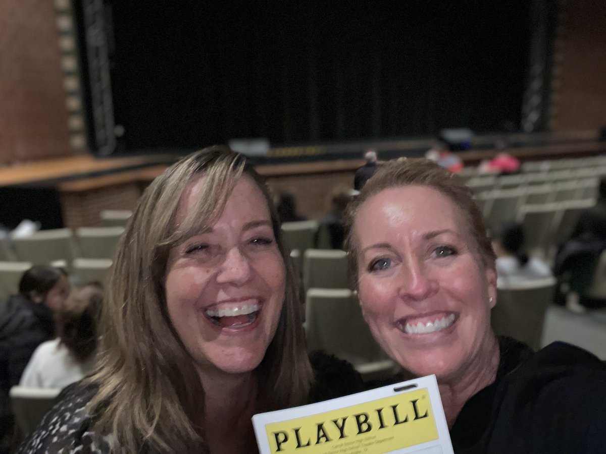 Opening night of Footloose <a href="/Carroll_Theatre/">Carroll Theatre Boosters</a> 👏😀🎭 with <a href="/HowdyMrsA/">Beth Alexander</a> #DragonProud