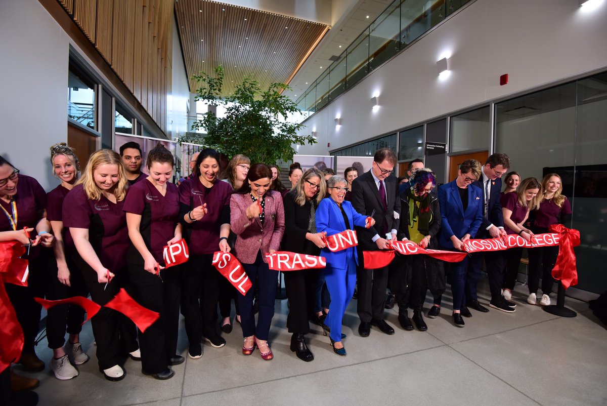 adriandix's tweet photo. Today we opened the Camosun Ultrasound clinic, which will provide high-quality diagnostic services, making it easier for patients to receive care. Thousands of general ultrasound and echocardiagram exams will be administered at the new clinic. https://t.co/kV2ry3ncn1 https://t.co/sU8ls7WjEM
