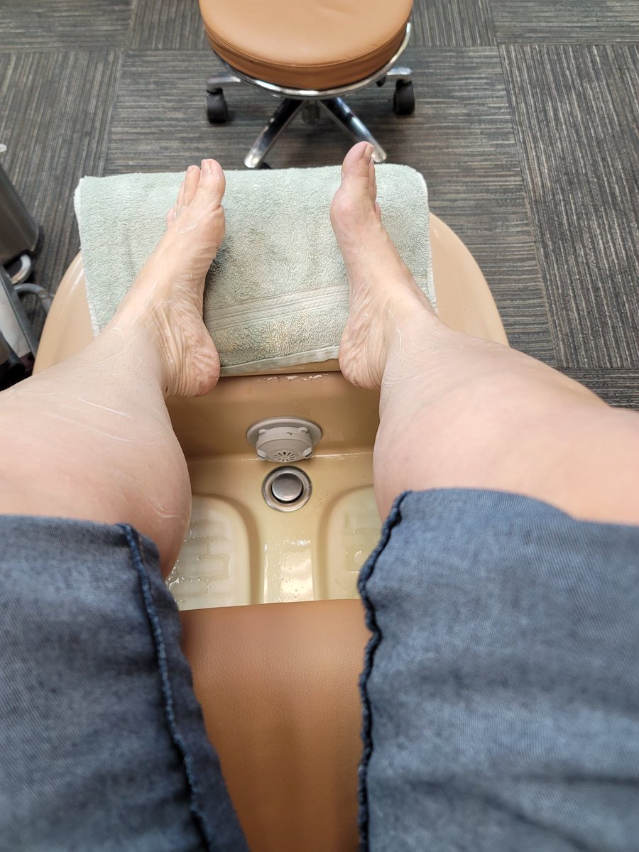 1toe34's tweet image. Nail day!!!!