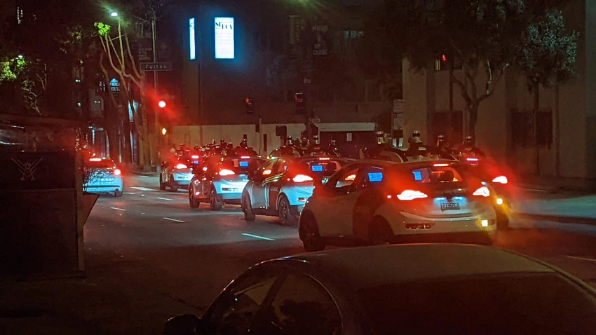 DavidZipper's tweet photo. NEW: In a blunt letter to California regulators, San Francisco officials outlined many, many ways in which Cruise’s robotaxis are making a mess of city streets.

 It’s pretty wild. 🧵 below https://t.co/HDXUzGlq0E