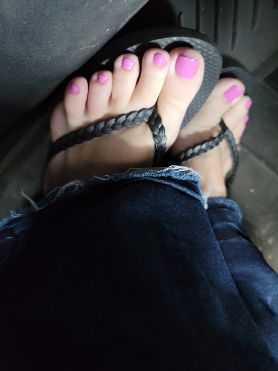 1toe34's tweet image. Mmm what would you do with these fresh toes???