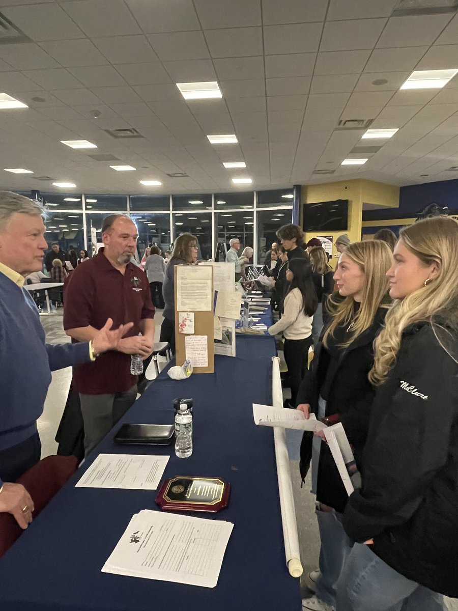 Platt HS Counseling Department tweet media