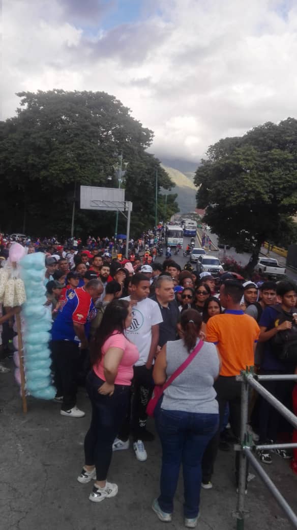 Precios Caracas 8,8K tweet media