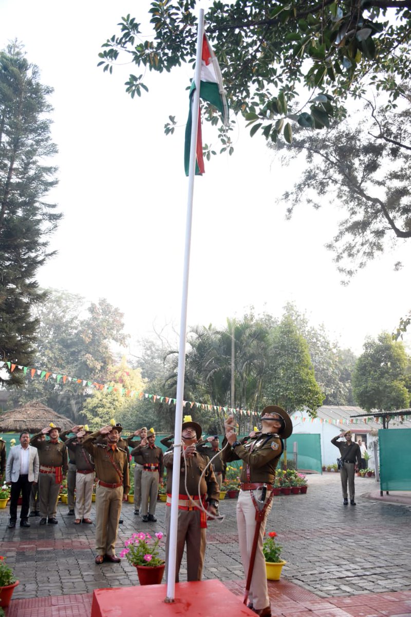 YSR_IPS's tweet photo. Happy #RepublicDay2023 🇮🇳🇮🇳 https://t.co/mGoj2DBlqJ