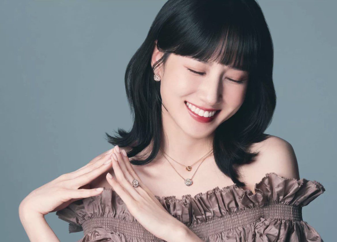 EBVIBE's tweet photo. 디올 박은빈..................
참 좋은 거구나🥹🥹🥹💖 https://t.co/FpObuouxER