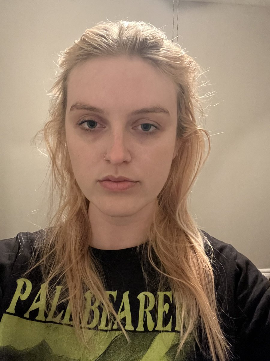 teabagleaf's tweet photo. 1 day no shower i start lookin like aileen wuornos https://t.co/Z8U4OXlg8F