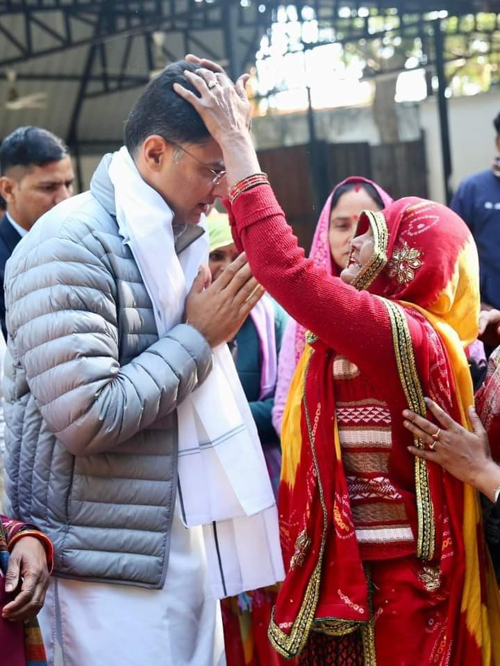 shivamgudha's tweet photo. राम राम सा 🙏
एक युवा सभी पर भारी,
अब झोला उठाने की करो तैयारी !!
#SachinPilot
#PilotForCM
#Pilot https://t.co/X0iyPmveIs