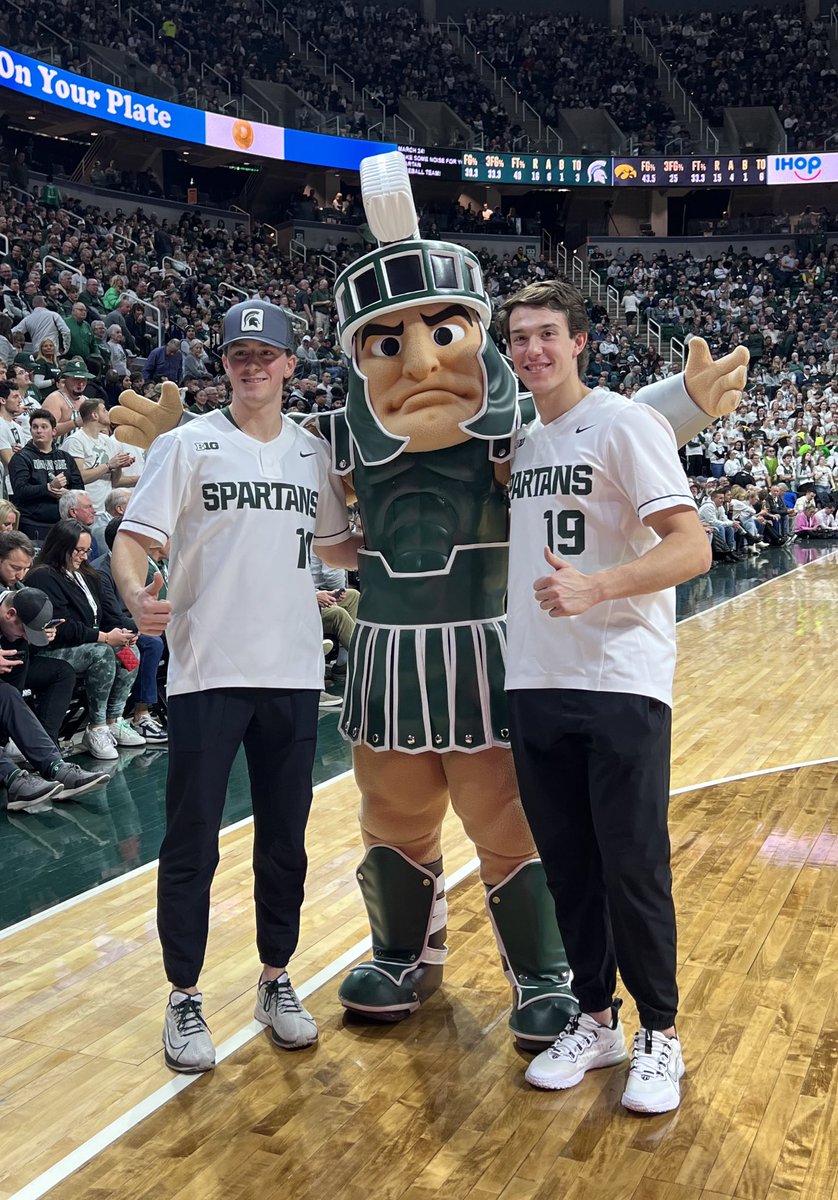Michigan State Baseball (@msubaseball) on Twitter photo Ya can’t come to a <a href="/MSU_Basketball/">Michigan State Men's Basketball</a> & not get your taken with <a href="/TheRealSparty/">Sparty</a>!!
#GoGreen | <a href="/jebb_mitch/">Mitch Jebb</a> | <a href="/BryanBroecker/">Bryan Broecker</a> Ya can’t come to a <a href="/MSU_Basketball/">Michigan State Men's Basketball</a> & not get your taken with <a href="/TheRealSparty/">Sparty</a>!!
#GoGreen | <a href="/jebb_mitch/">Mitch Jebb</a> | <a href="/BryanBroecker/">Bryan Broecker</a>