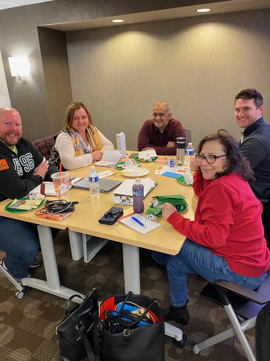 What a great meeting we had yesterday with some of our Fairway Ignite members✨

The culture we have at Fairway is undeniable &amp; I cannot wait for everything this year will bring! 🎉

#fairwaynation