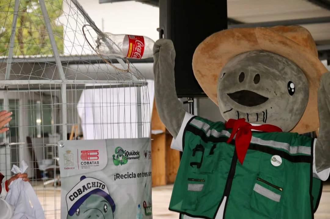 cupil026's tweet photo. Alineados a la política nacional en materia de residuos #BasuraCero la @UJAT y @CobatabJoven firmaron un convenio de colaboración que promoverá la valorización de plásticos y otros residuos generados en el subsistema #Repiensa #Recupera #Recicla
Gracias @narvaezosorio https://t.co/rE0i3ym1N4