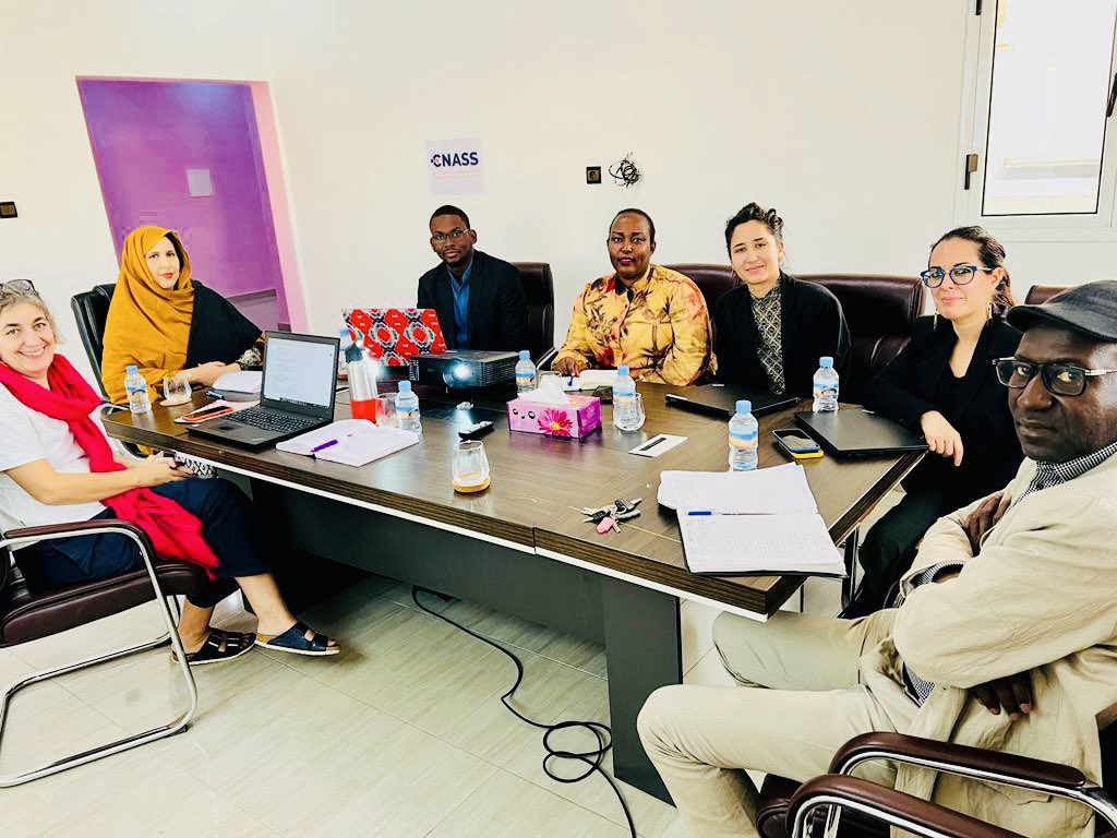 Réunion enrichissante avec <a href="/expertisefrance/">Expertise France</a>, <a href="/Temeyouz1/">Temeyouz</a> et le dispositif d’appui technique au pays(<a href="/GlobalFund/">The Global Fund</a>). Au menu:
➡️Accès des populations les ➕reculées à des soins de santé satisfaisants
➡️Renforcement de l’offre de soins
➡️Sensibilisation des populations sur le don de🩸