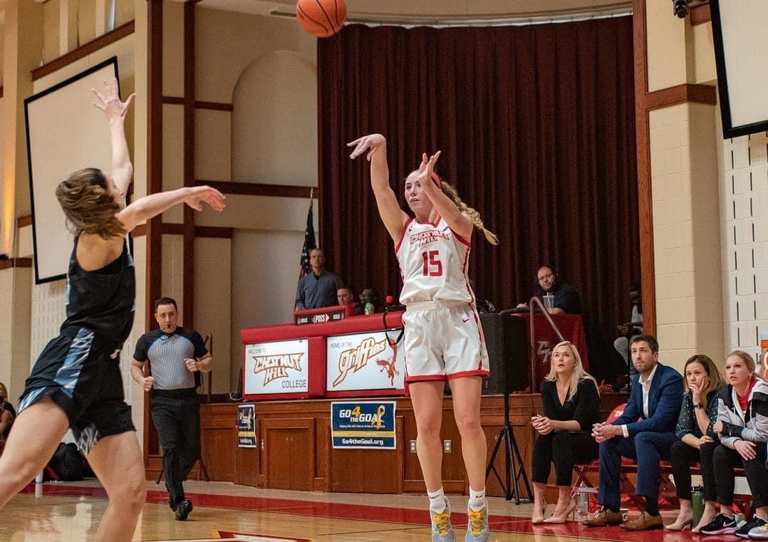 joecarterNC's tweet photo. Kait was honored at halftime last night for her academic achievement, along with other student athletes, for the fall semester of 3.5 GPA or higher (3.7). All while being a 3 sport NCAA athlete, we are very proud of her ! https://t.co/Il4SqfGb4V