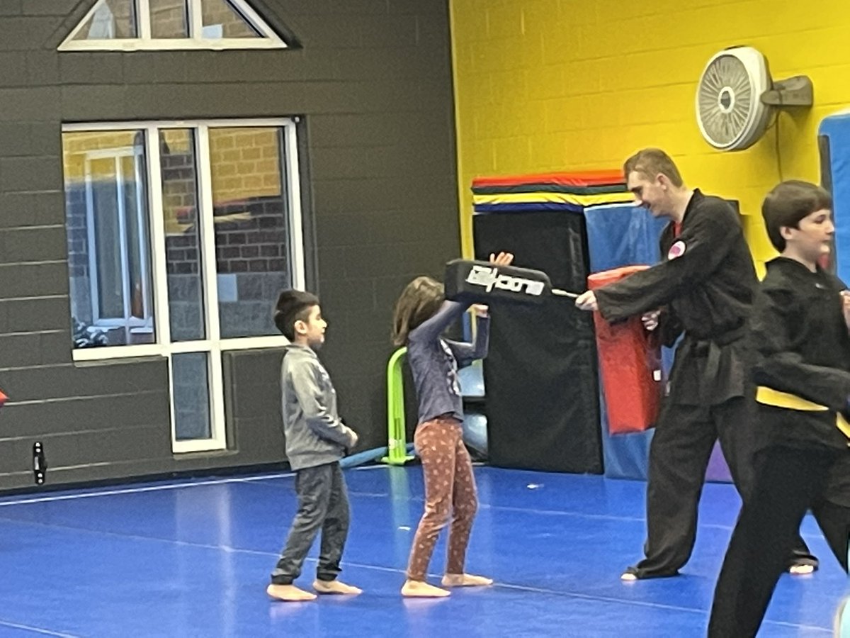 Mrs. Leys tweet media