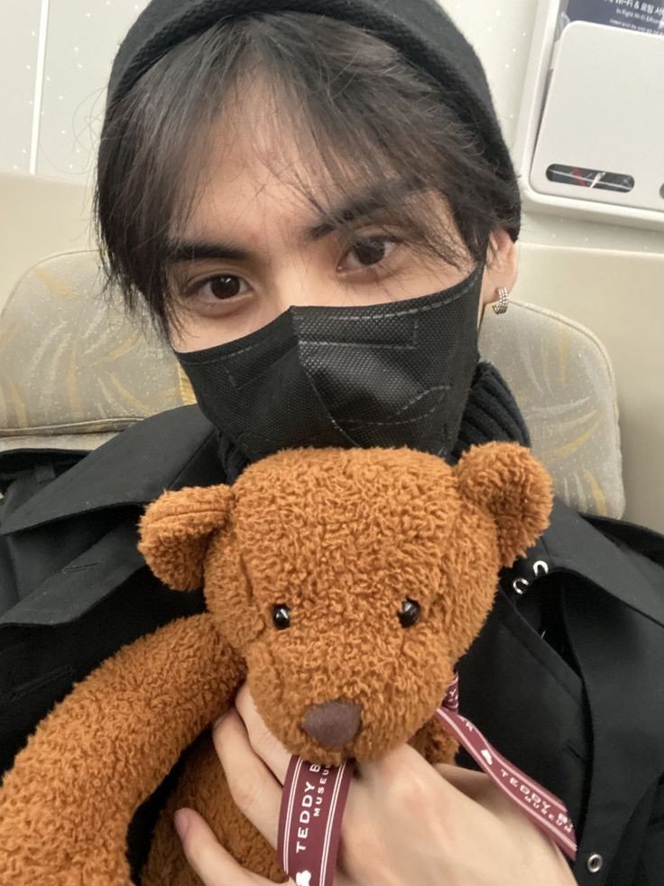 bestaaan's tweet photo. taeyang https://t.co/8GgYjqN1Qn