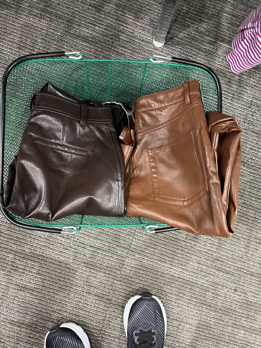 EllenSWilson's tweet image. post call thrift store run yesterday—not me finding these babaton and Wilfred pants 🥹 one for me, one for my sister