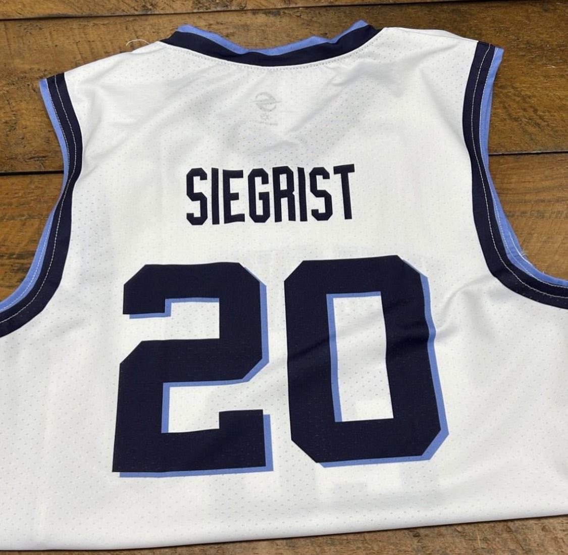 NovaNationer's tweet photo. Get your @20sMaddy game or t-shirt jersey to celebrate her historic record as all-time leading scorer in Villanova Basketball history! @VillanovaUShop (game jersey only) or both online here: https://t.co/W1WT6CRH4V 2️⃣0️⃣ #NovaNation #BookstorePartner https://t.co/VziQNU0KCW