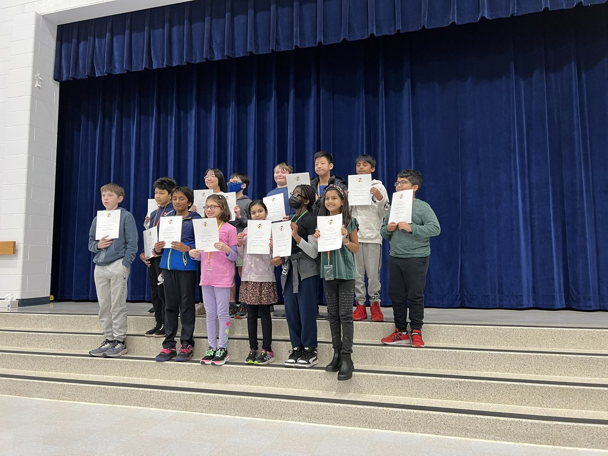 A huge congratulations goes out to these awesome fifth graders for making the school spelling bee! Way to go! 📝🐝