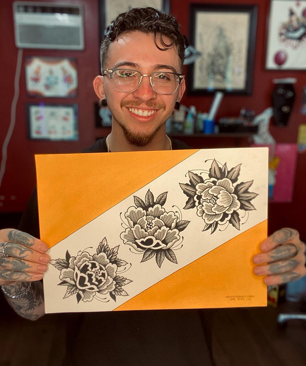 Erickforeman_'s tweet photo. Painted a peony flash sheet ❤️‍🔥 dm if you want to get one tatted💥 https://t.co/Ozgbuinbv1