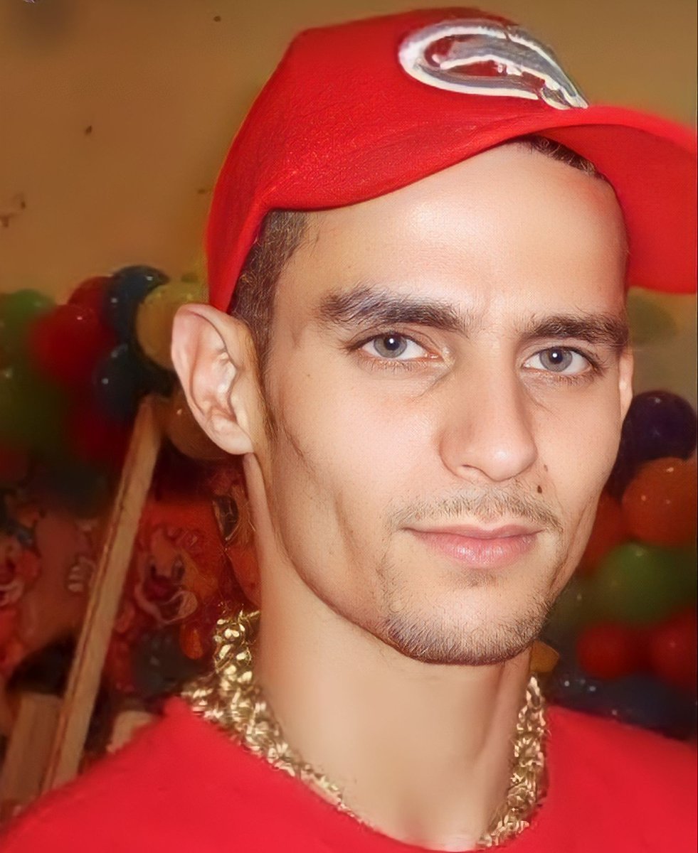 Di Gato, um dos 157 mais procurado da época e homem de confiança do Choque do Manguinhos e sendo apelidado por muitos como "Dono da Rua". Foi morto em meados de 2008 por PM's de uma forma inusitada, tentando assaltar uma padaria.